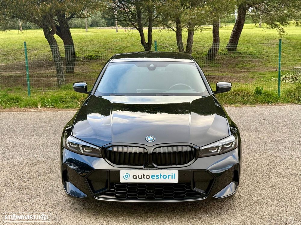 BMW 330 e Pack Desportivo M Pro Auto - 12