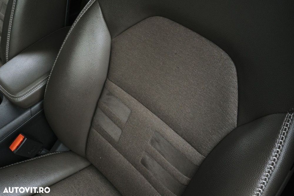 Mercedes-Benz GLA - 26