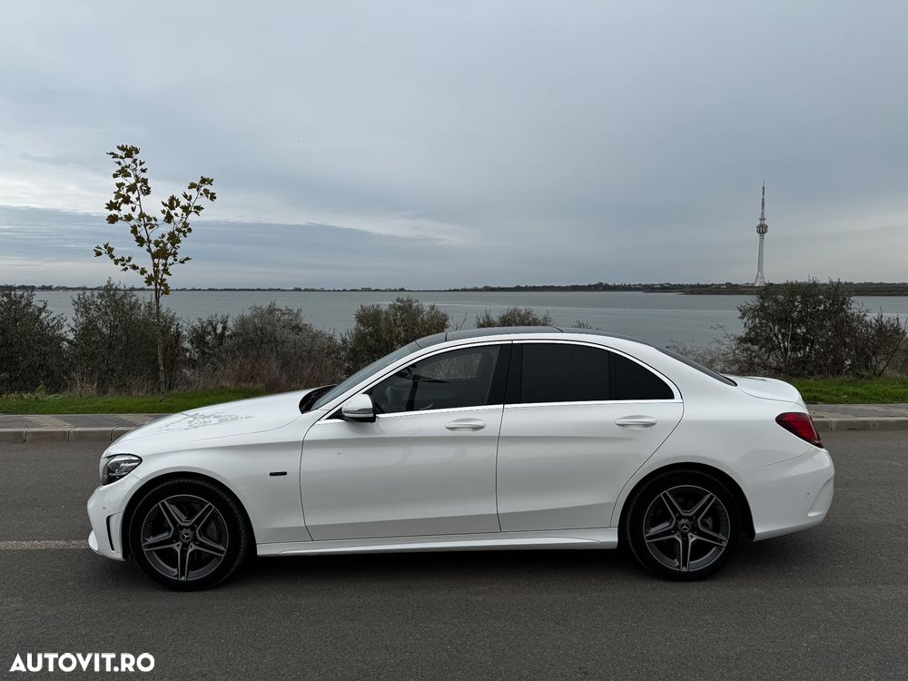 Mercedes-Benz C 300 e 9G-TRONIC AMG Line - 7