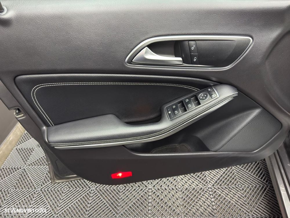 Mercedes-Benz CLA 180 d Shooting Brake Urban - 34