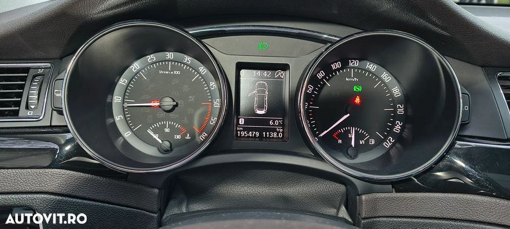 Skoda Superb 2.0 TDI DSG L&K - 13