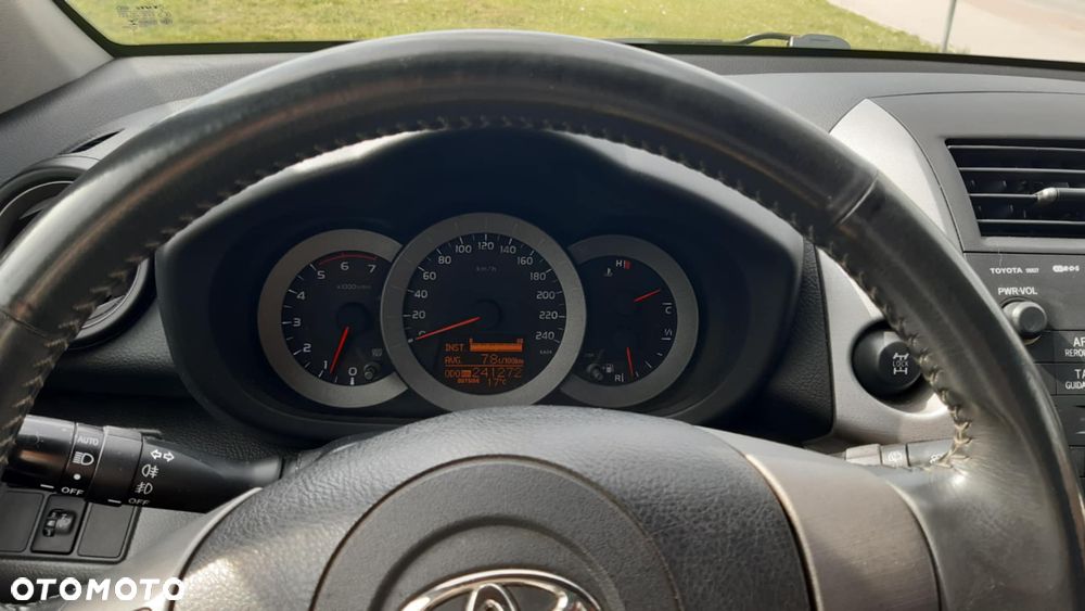 Toyota RAV4 2.2 D-4D Luna - 7