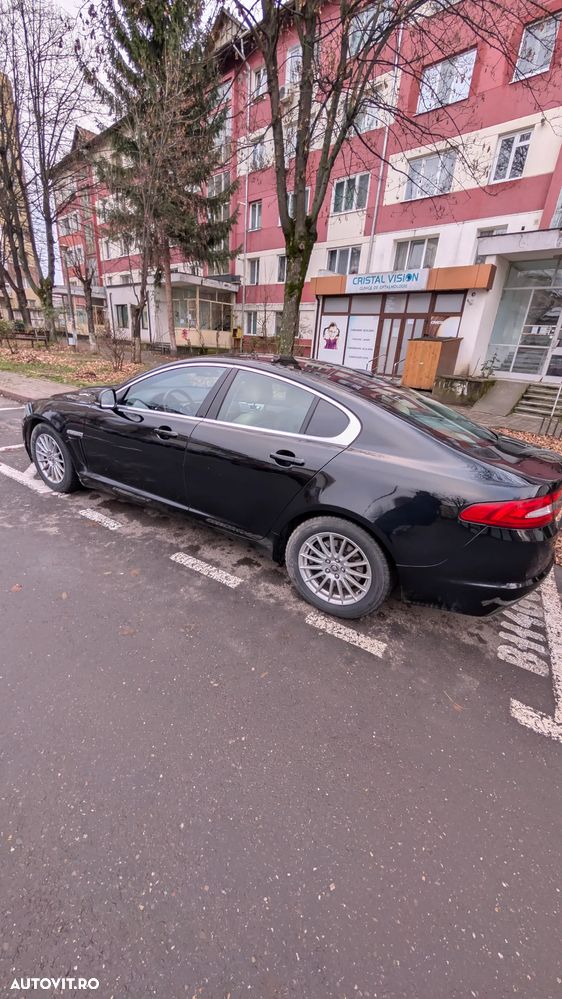 Jaguar XF 2.2D Premium Luxury - 2