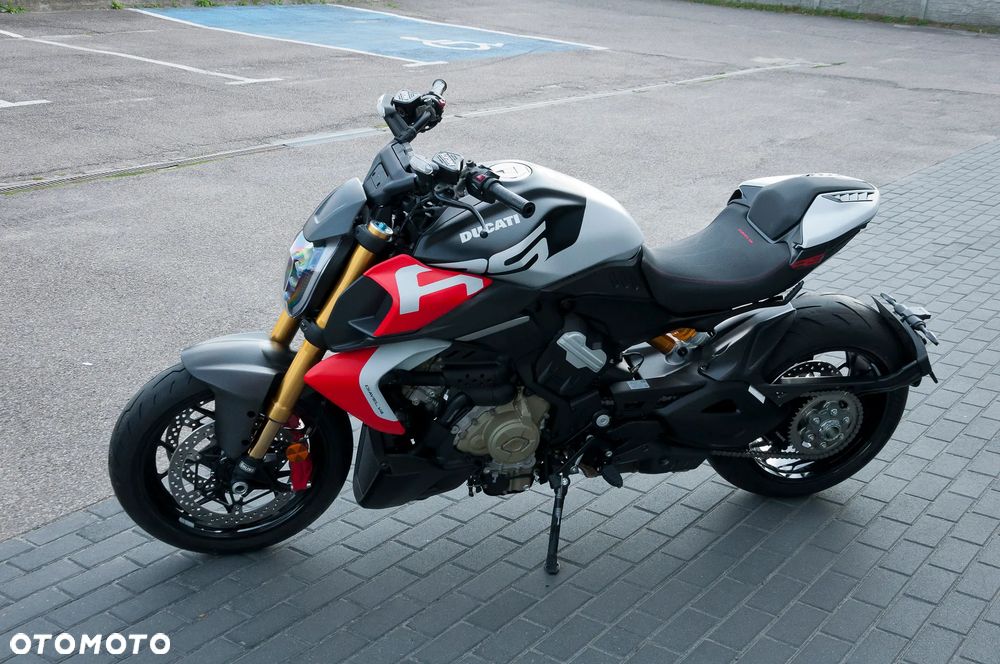 Ducati Diavel - 33