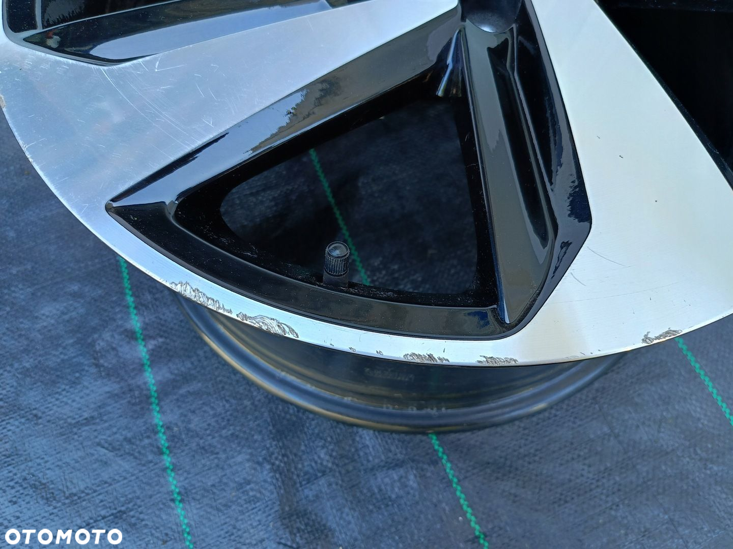 FELGA ALUMINIOWA VW POLO 2G 7.5x17 5x100 ET51 2G0601025AB MILTON KEYNES - 6