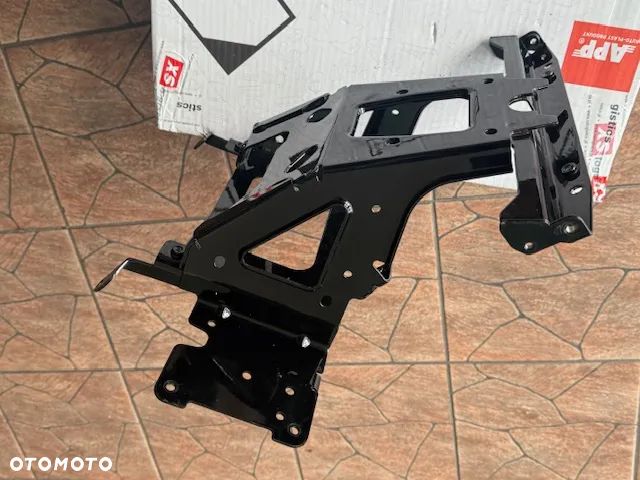 Wspornik owiewki radia nawigacji HARLEY FLTR 14- - 8