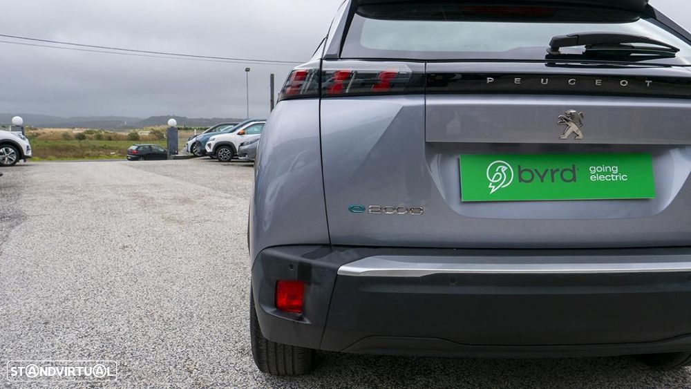 Peugeot e-2008 50 kWh Active Pack - 11