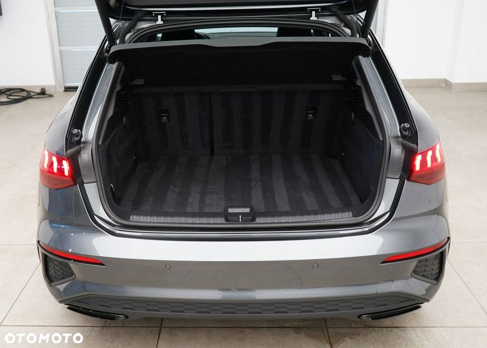 Audi A3 Sportback - 11