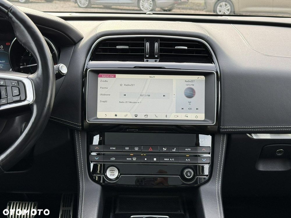 Jaguar F-Pace 2.0 i4D AWD R-Sport - 30