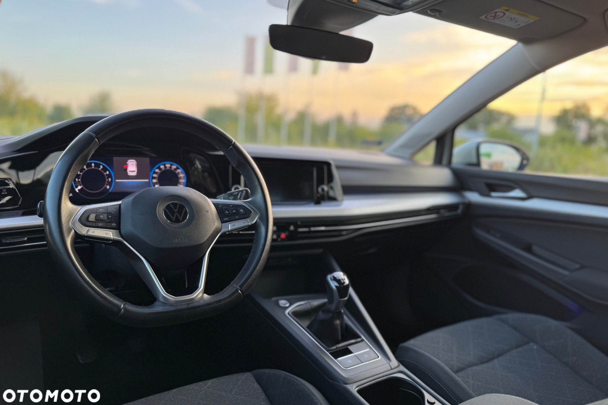 Volkswagen Golf VIII 1.5 TSI EVO Life - 21