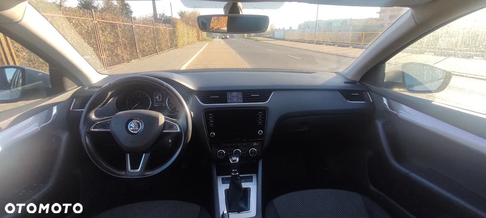 Skoda Octavia 1.6 TDI Ambition - 6