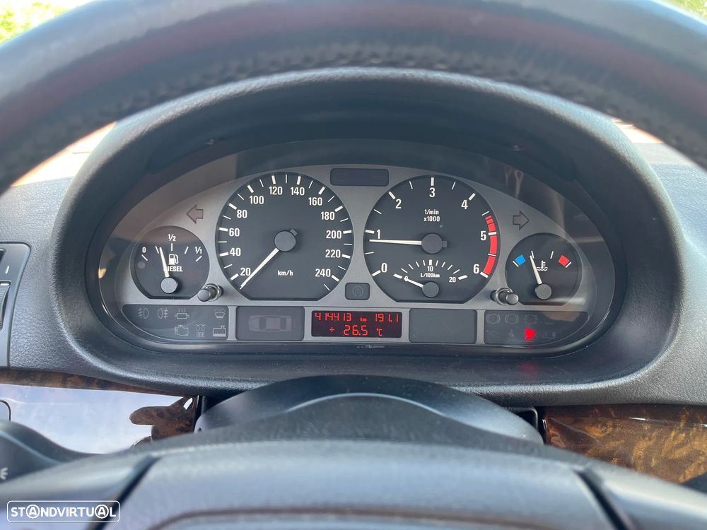 BMW 320 d - 11