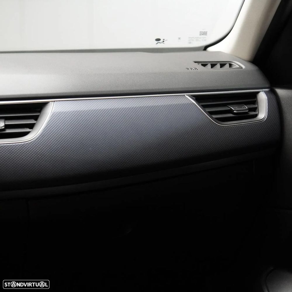 Renault Arkana 1.6 E-Tech Full Hybrid Evolution - 29