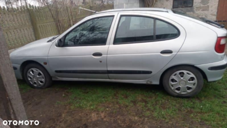 Renault Megane 1.4 RN 16V - 3
