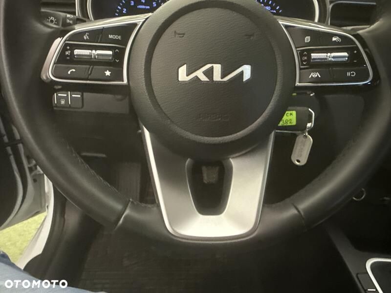 Kia Ceed 1.5 T-GDI M - 13