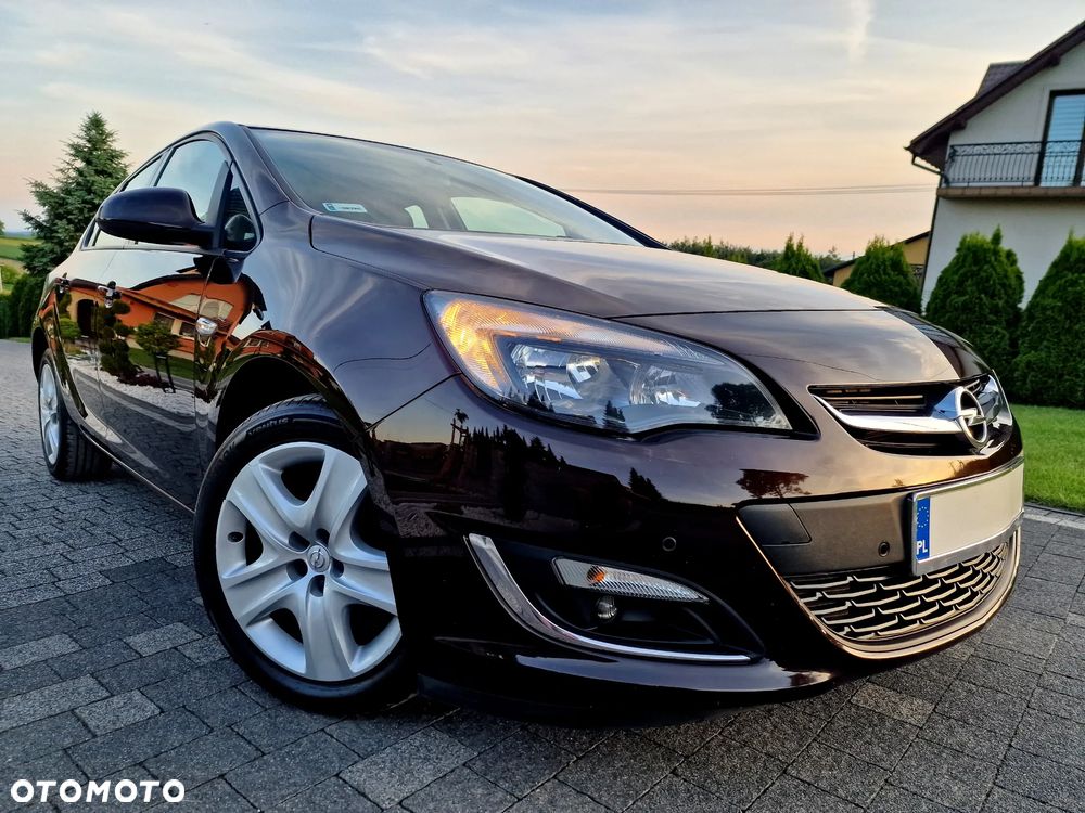 Opel Astra 1.4 T Enjoy S&S - 27