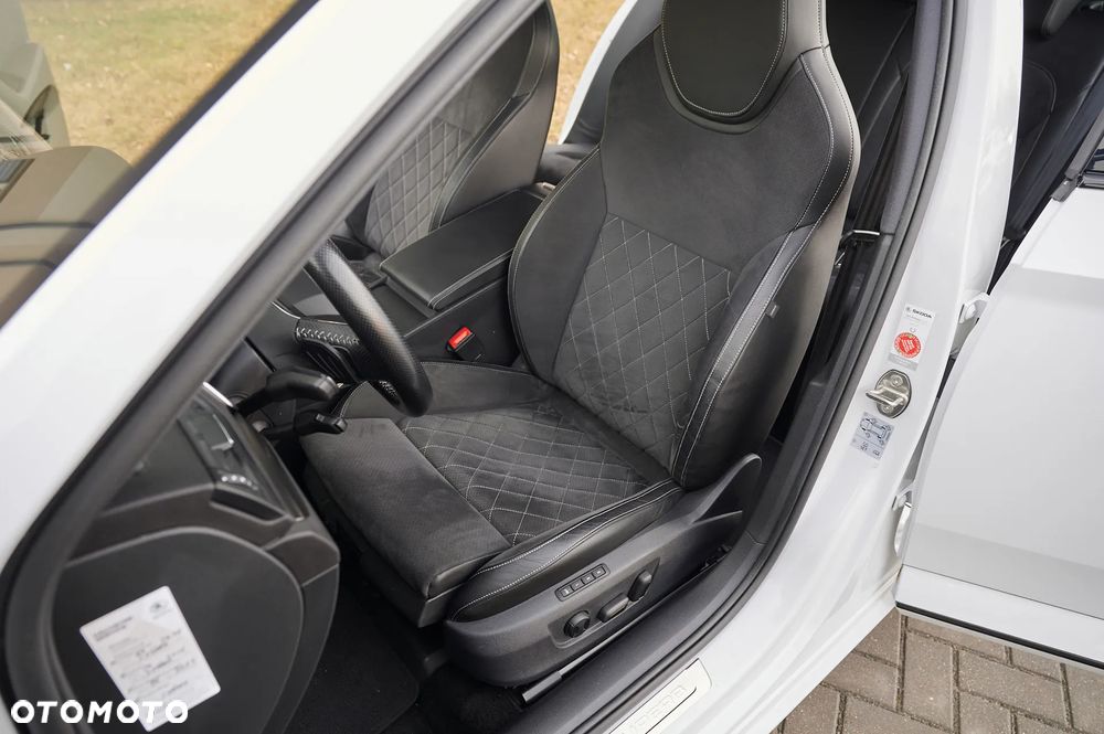 Skoda Superb 2.0 TDI DSG Sportline - 7