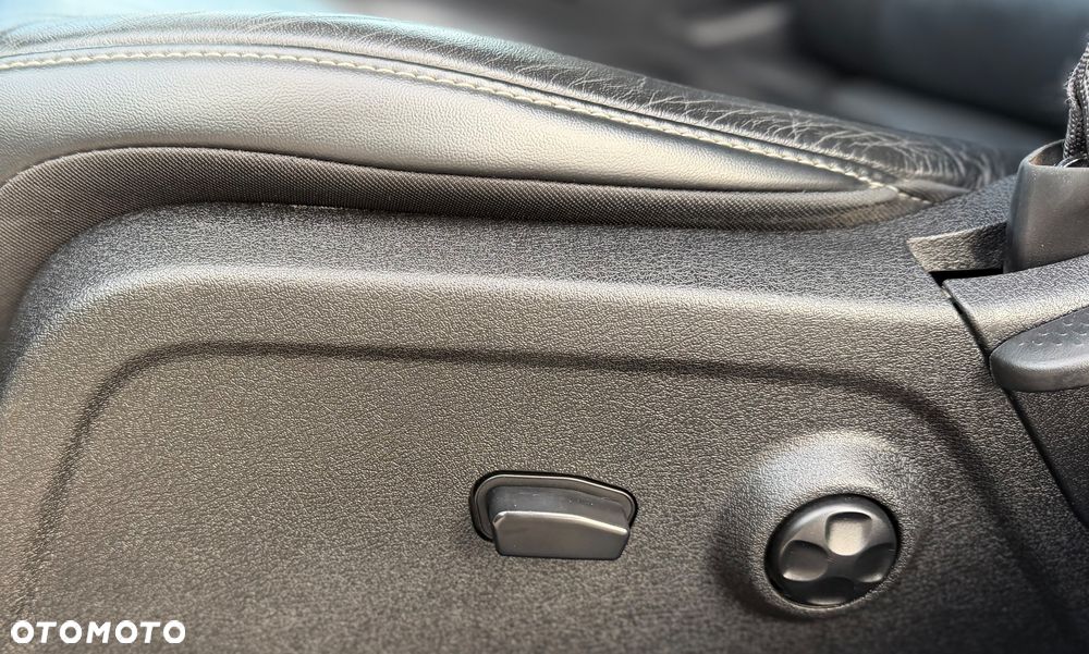 Fiat Freemont 2.0 Multijet 16V DPF Automatik Allrad Lounge - 26