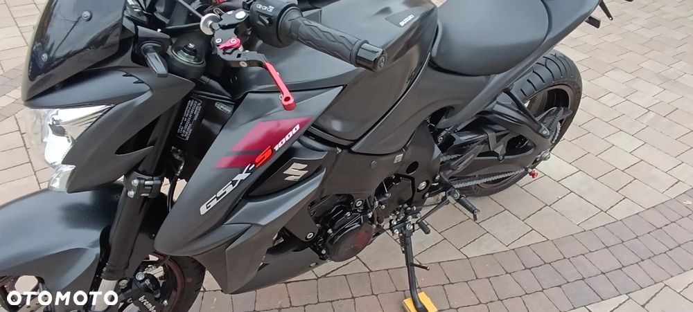 Suzuki GSX 1000 - 14