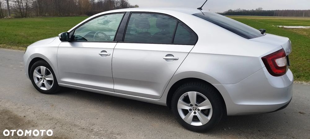 Skoda RAPID 1.0 TSI Style DSG - 13