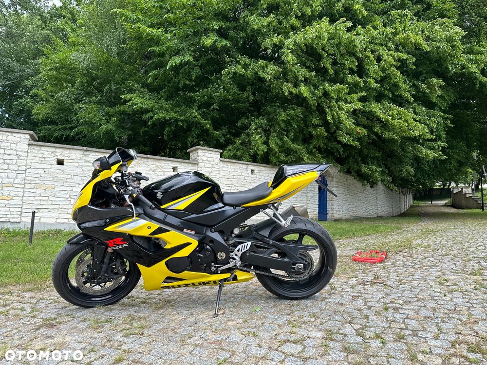 Suzuki GSX-R - 2