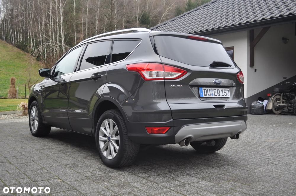 Ford Kuga 2.0 TDCi 2x4 Titanium - 16