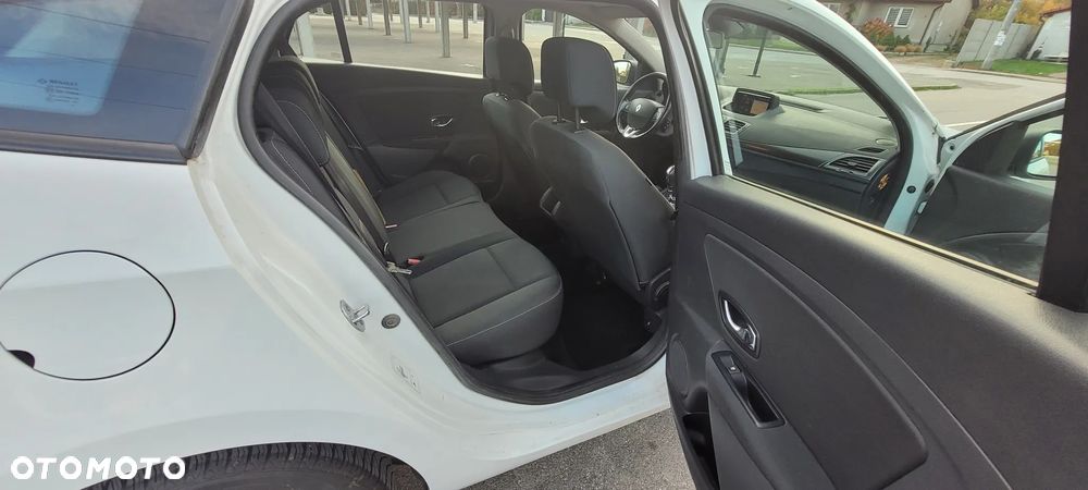 Renault Megane dCi 110 FAP EDC Dynamique - 15