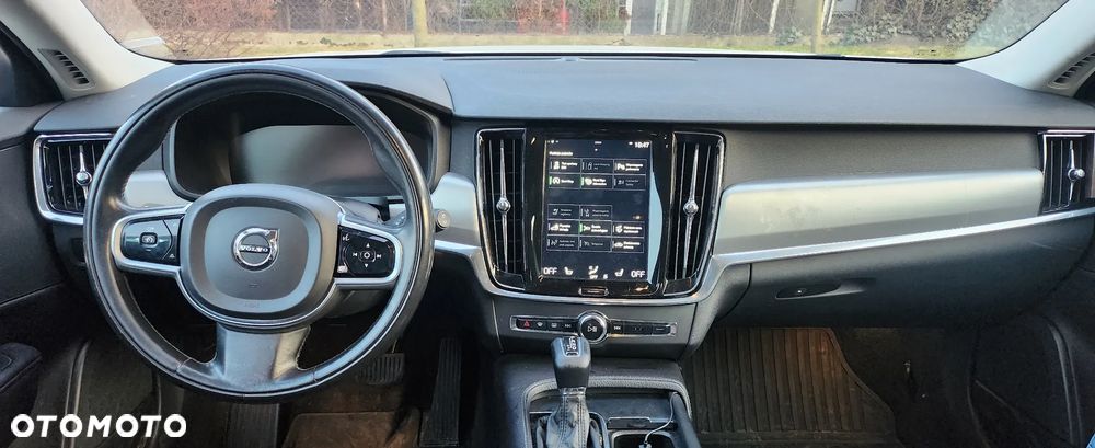 Volvo V90 D4 Geartronic Momentum Pro - 10