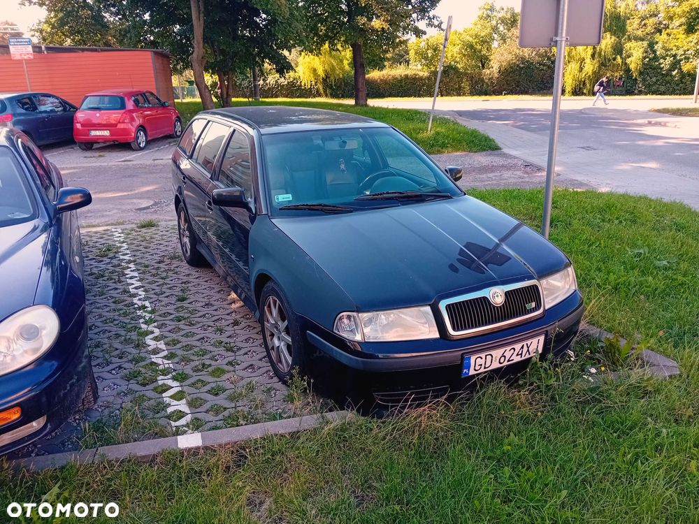 Skoda Octavia 1.8T RS - 1