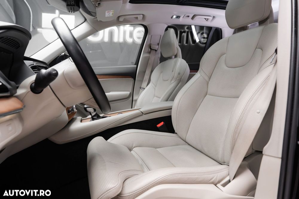 Volvo XC 90 - 32
