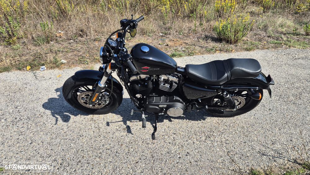 Harley-Davidson Sportster - 1