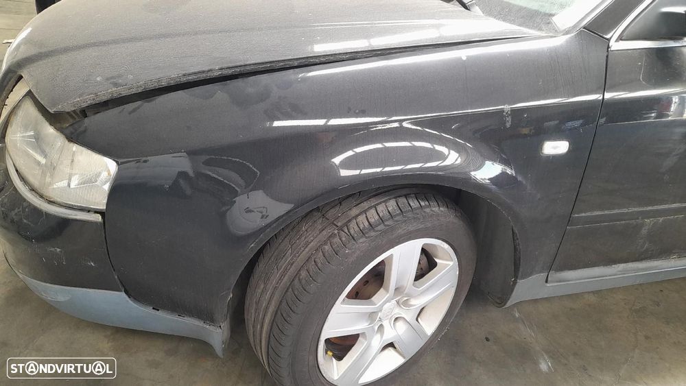 Guarda-lamas esquerdo AUDI A6 Avant (4B5, C5) - 1