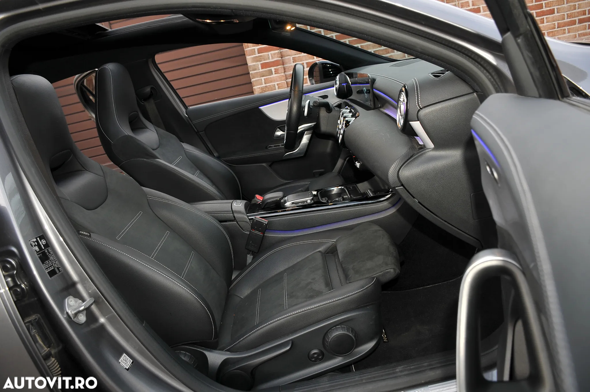 Mercedes-Benz A 220 d 4Matic 8G-DCT AMG Line - 3