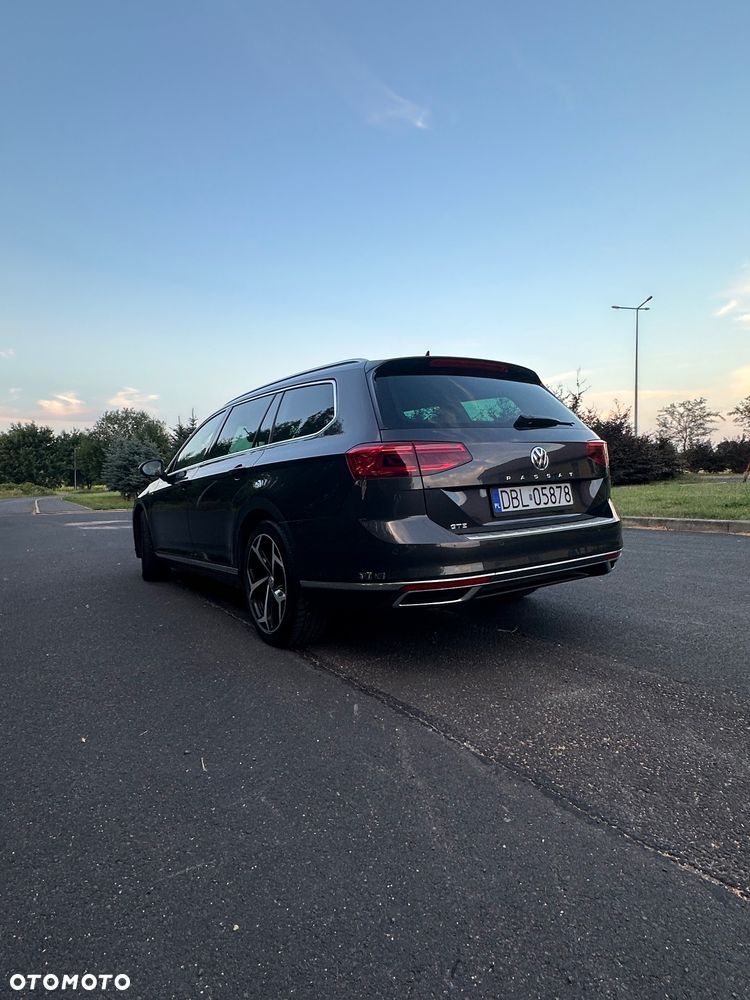 Volkswagen Passat 1.4 TSI DSG BlueMotion Technology Exclusive - 35