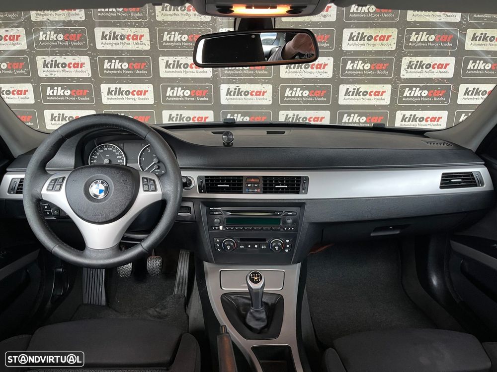 BMW 320 d EfficientDynamics - 31