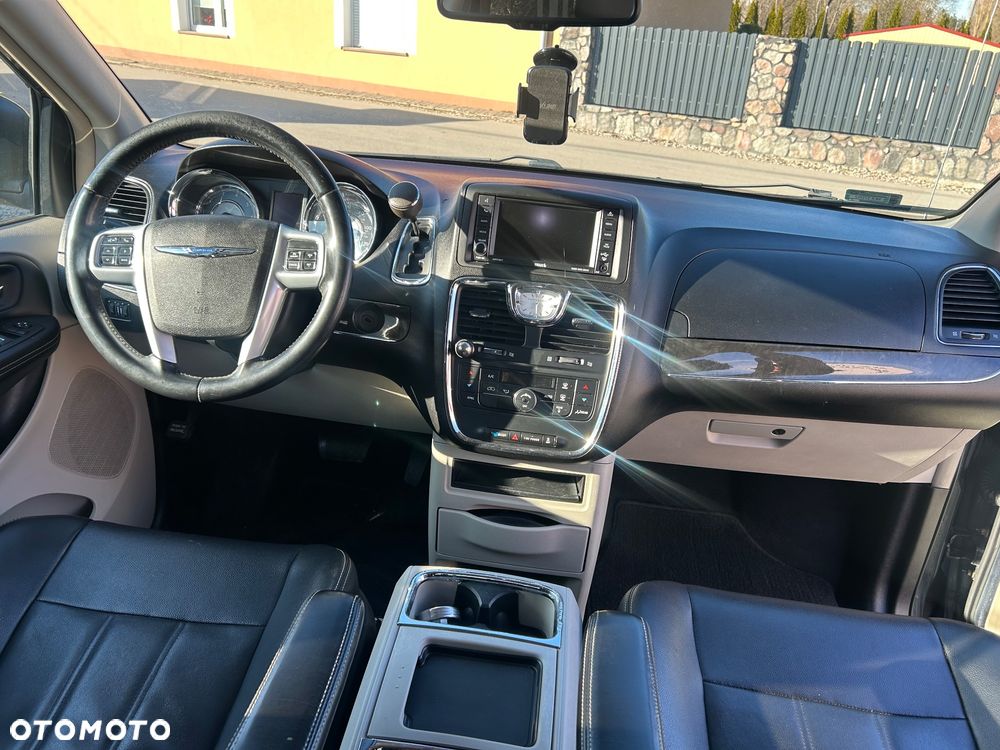 Chrysler Town & Country 3.6 Touring - 9