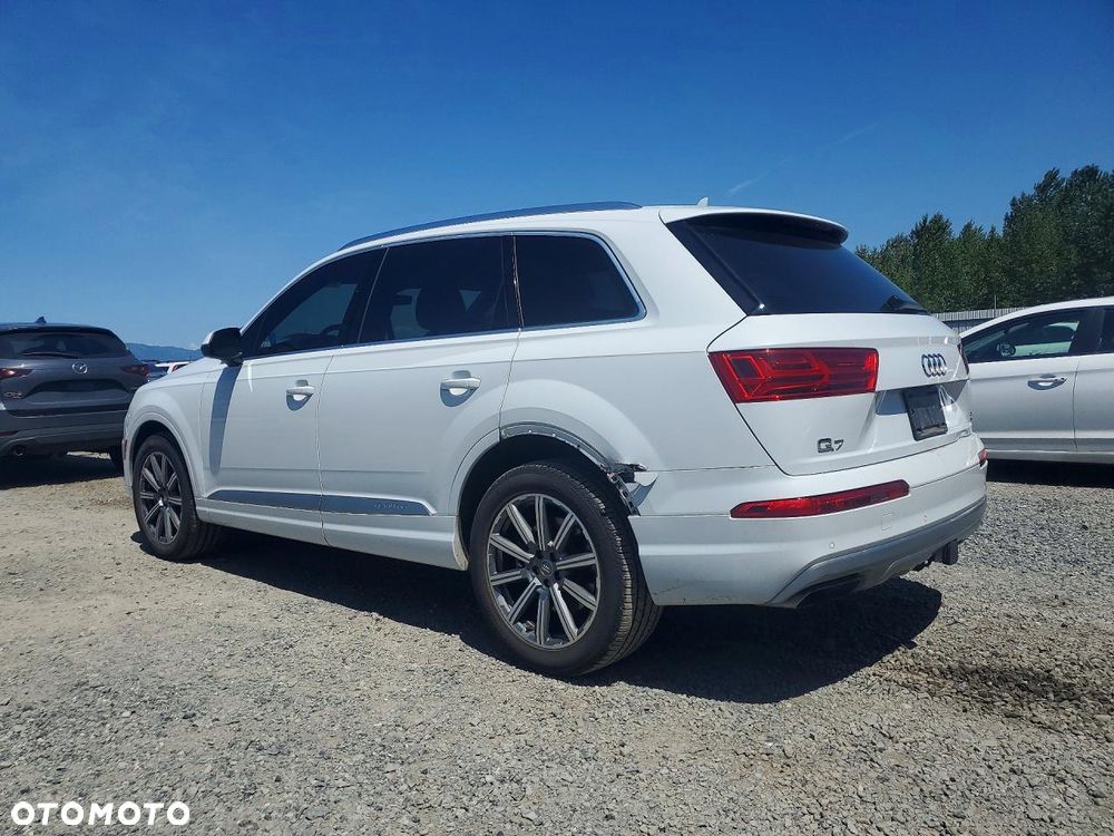 Audi Q7 3.0 TFSI Quattro Tiptronic - 5