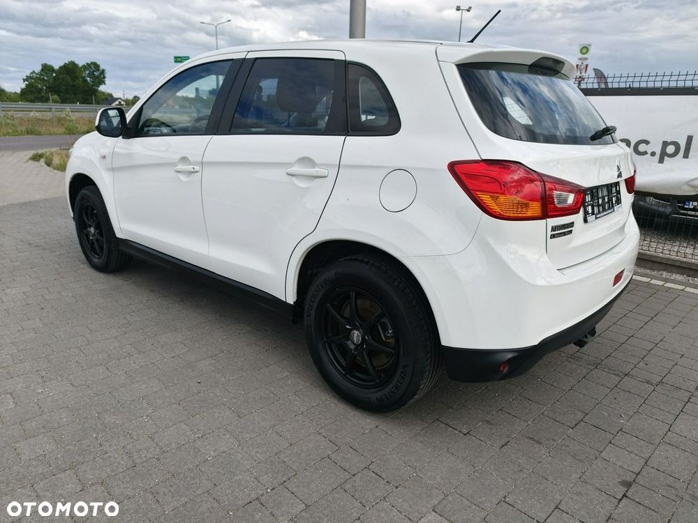 Mitsubishi ASX - 9