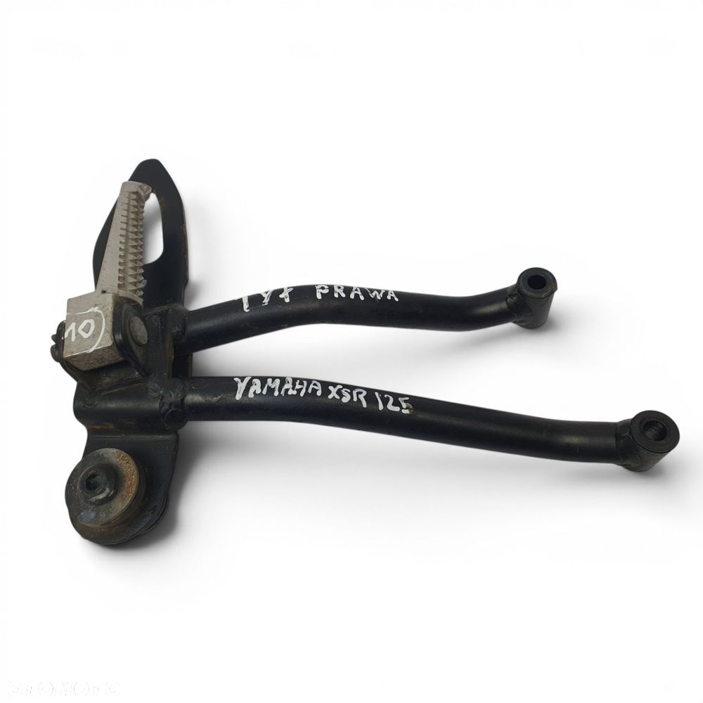 PRAWY TYLNY SET PODNÓZEK PASAŻERA Yamaha XSR 125 XSR125 Stopka B48-R - 7