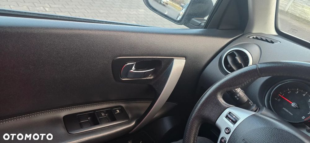 Nissan Qashqai 2.0 4x4 Tekna - 10