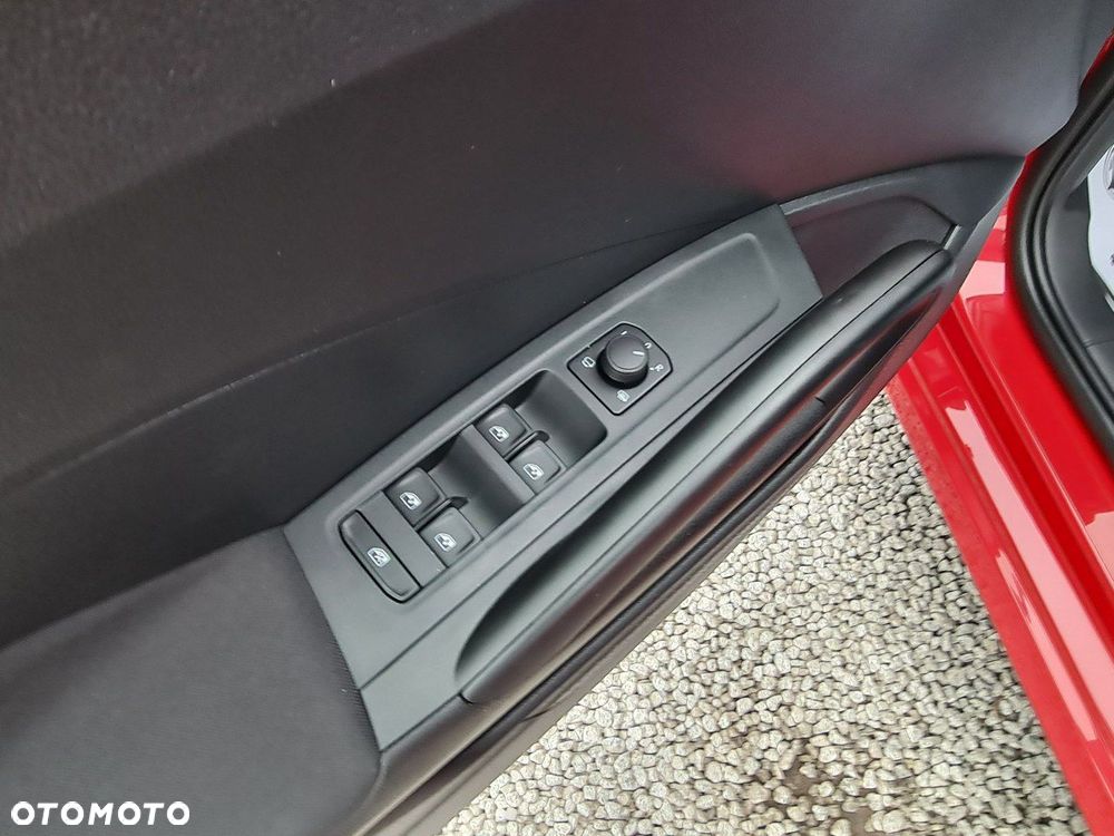 Skoda Fabia 1.0 TSI Style Color - 33