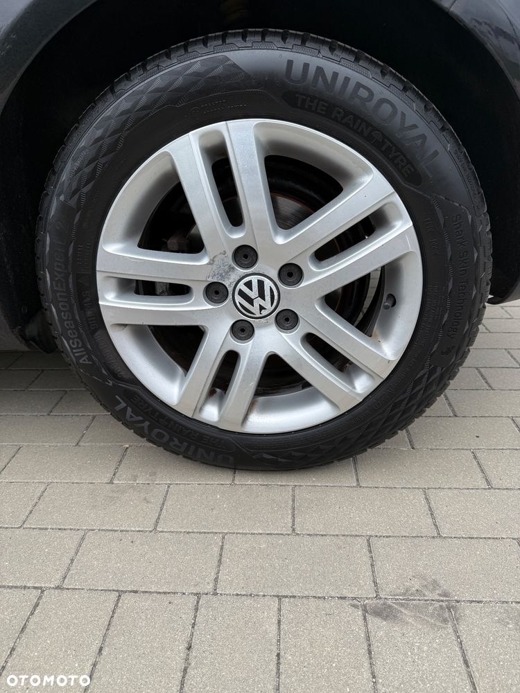 Volkswagen Golf 2.0 TDI Comfortline - 26