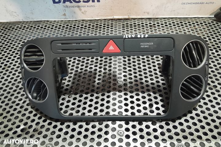 Consola centrala 5N0858069 5N0858069 Volkswagen VW Golf 5 [2003 - 200 - 1