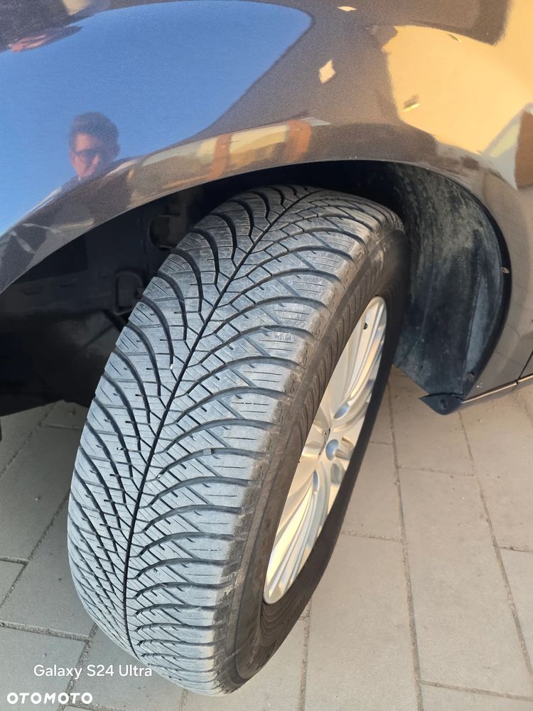 Chrysler Town & Country - 4