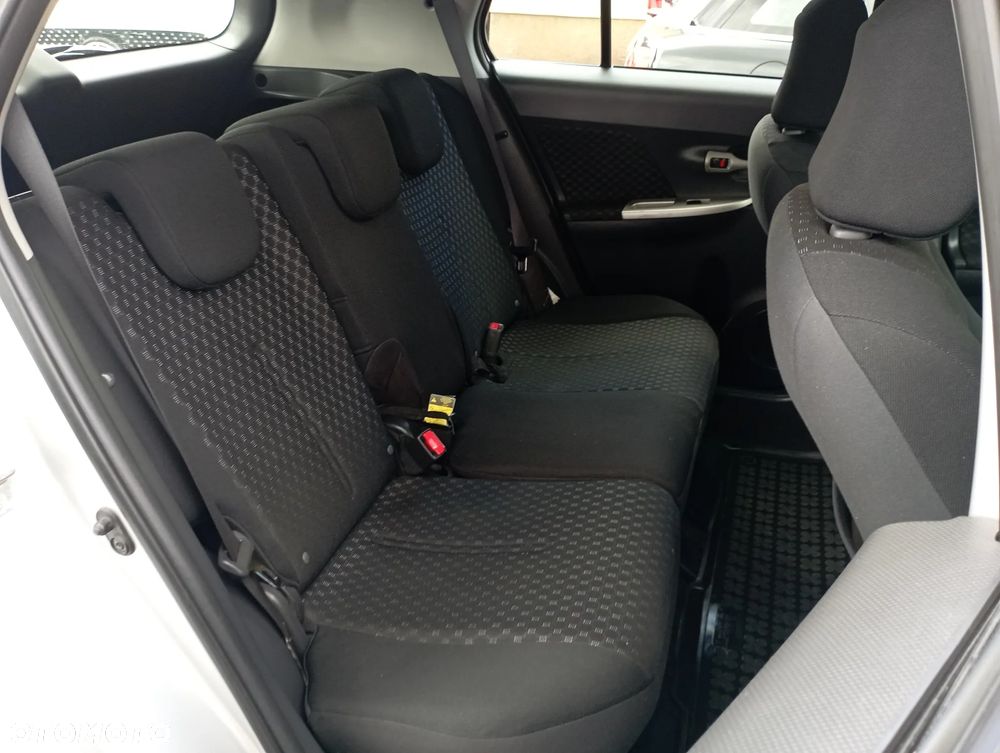 Toyota Urban Cruiser 1.33 Sol - 10