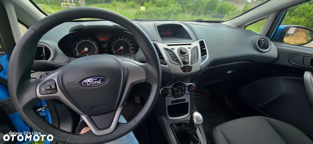 Ford Fiesta 1.25 Champions Edition - 8