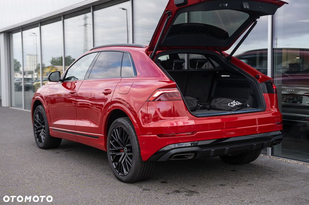Audi Q8 - 9