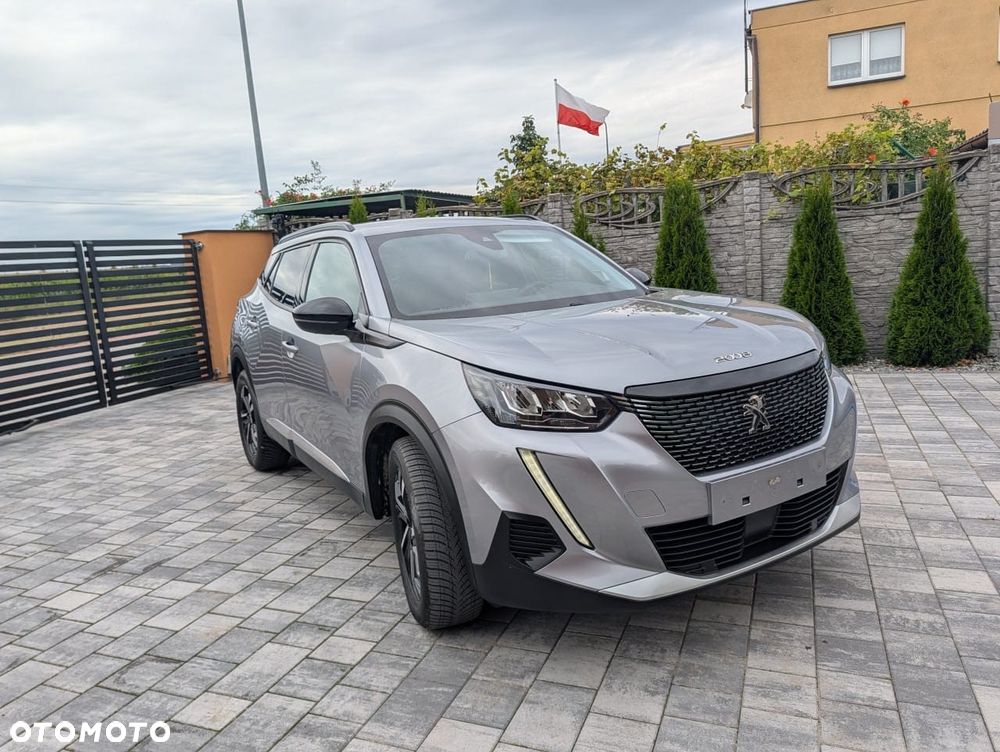 Peugeot 2008 1.2 PureTech Allure S&S EAT8 - 3