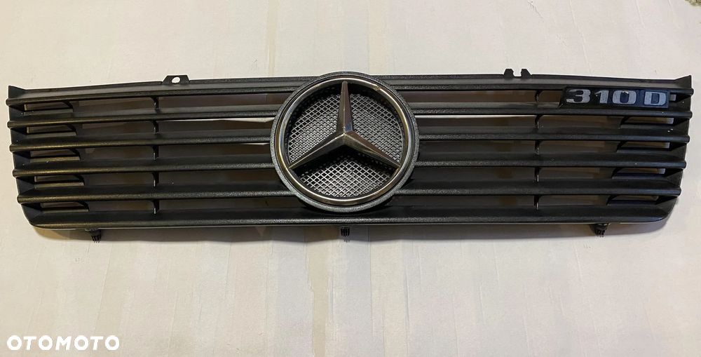 Grill atrapa chłodnicy Mercedes Sprinter I OE - 2
