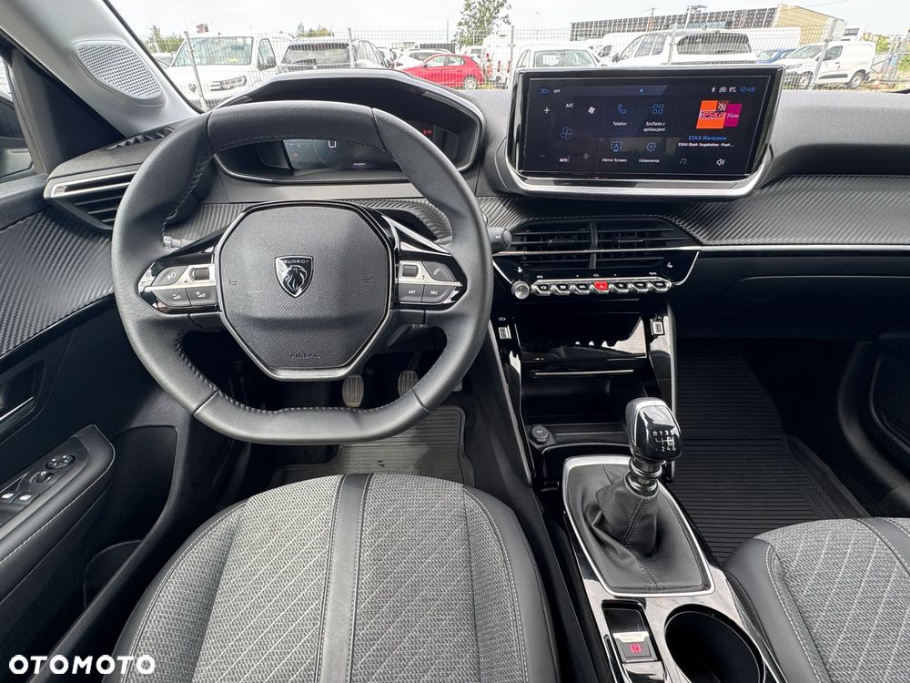 Peugeot 208 1.2 T Allure S&S - 10